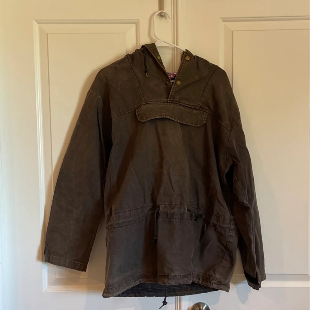 Vintage Walls Mountain Jacket